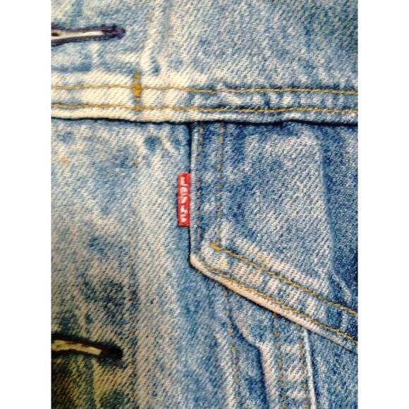 Vtg Levi's Denim Jacket Original Artwork Face Heart Lady Size 46R Made In USA - Picture 6 of 9
